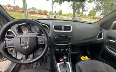 Dodge-avenger-2013-grey-4