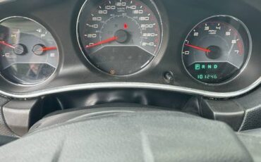 Dodge-avenger-2013-grey-5