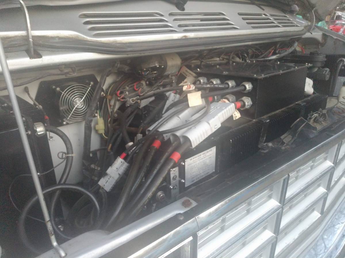 Dodge-b300-electric-1987-silver-14