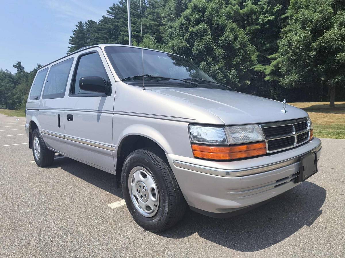 Dodge-caravan-se-1992-silver-15