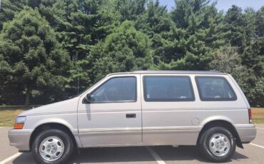 Dodge-caravan-se-1992-silver-3