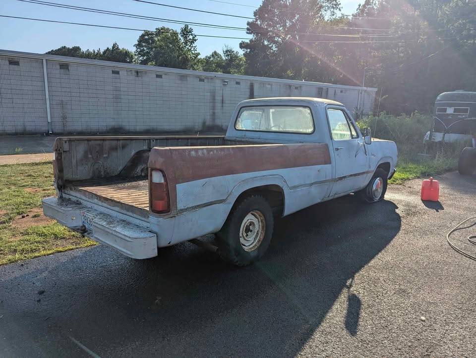 Dodge-d100-1979-silver-2