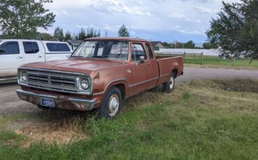 Dodge-d200-club-cab-1973-orange-1
