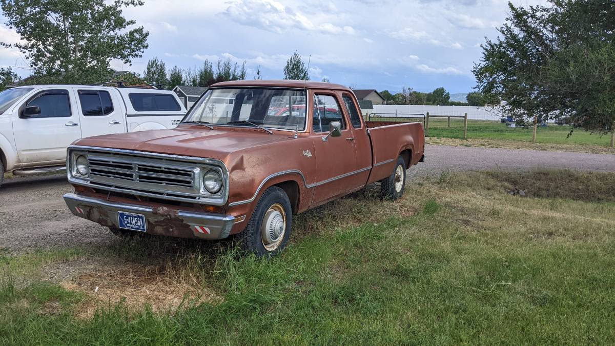 Dodge-d200-club-cab-1973-orange-1