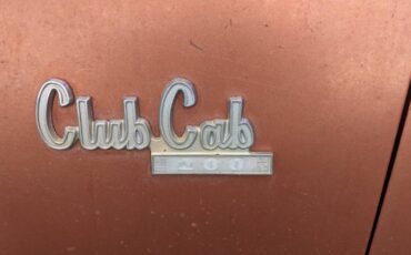 Dodge-d200-club-cab-1973-orange-12