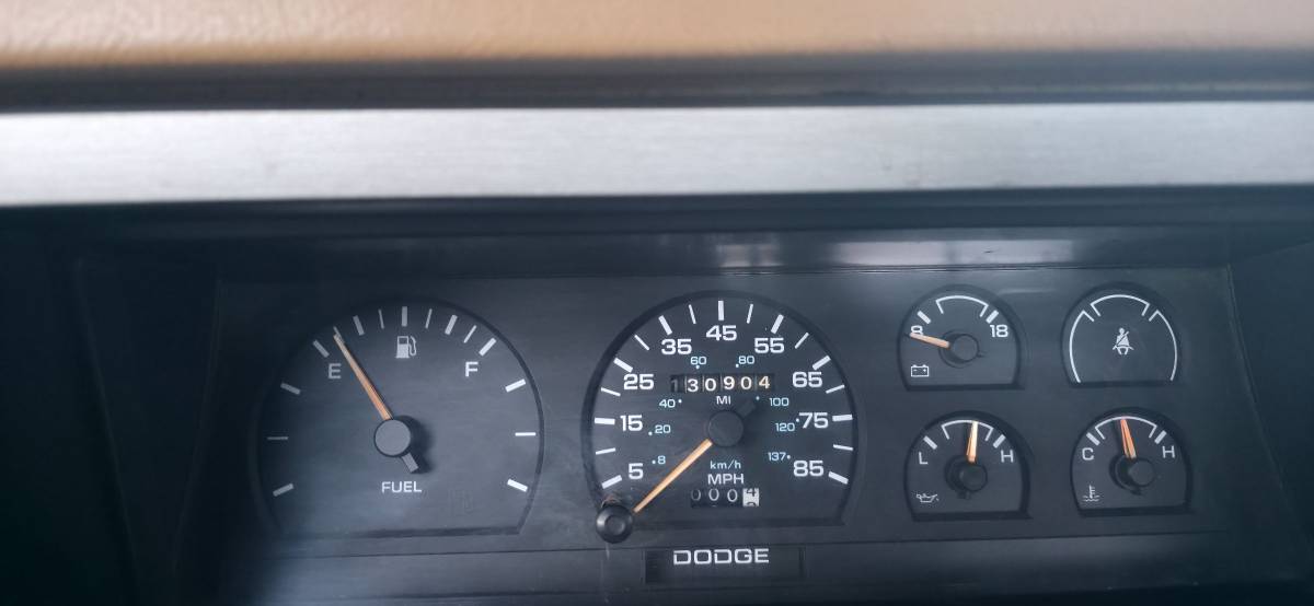 Dodge-dakota-1988-custom-7