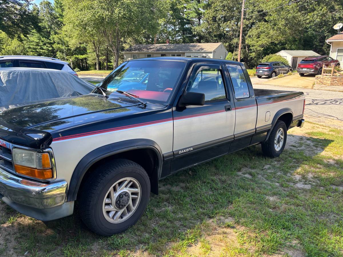 Dodge-dakota-le-1993-black