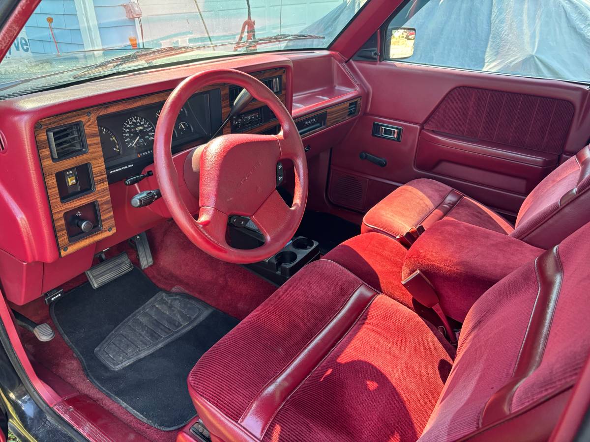 Dodge-dakota-le-1993-black-8