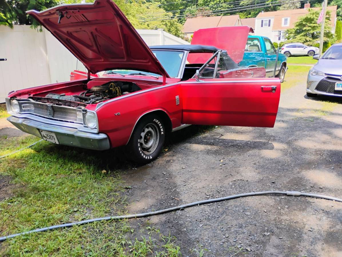 Dodge-dart-gt-convertible-1967-red