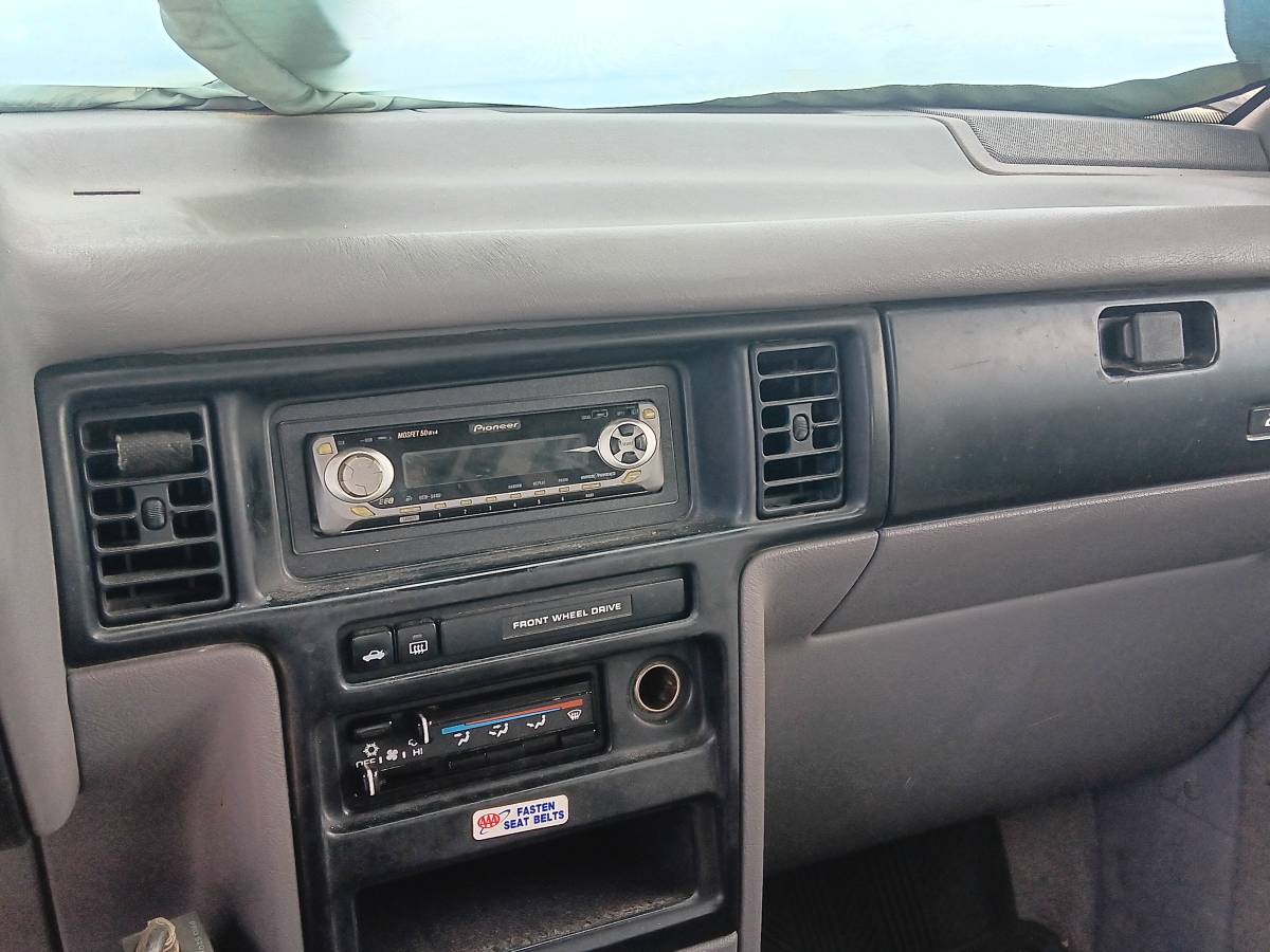 Dodge-grand-caravan-se-1991-black-5