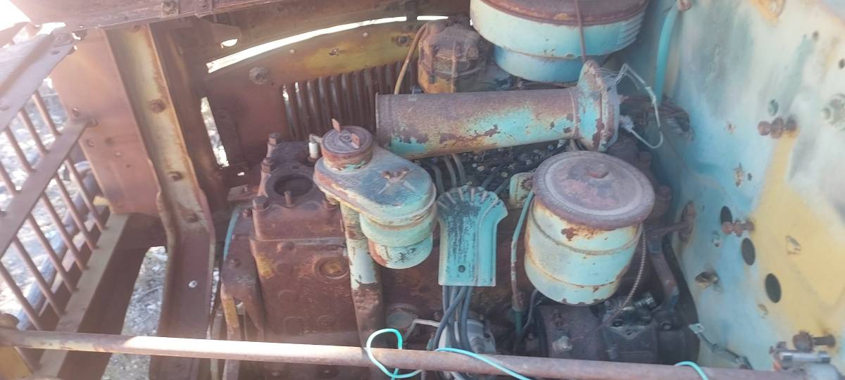 Dodge-power-wagon-1942-green-2