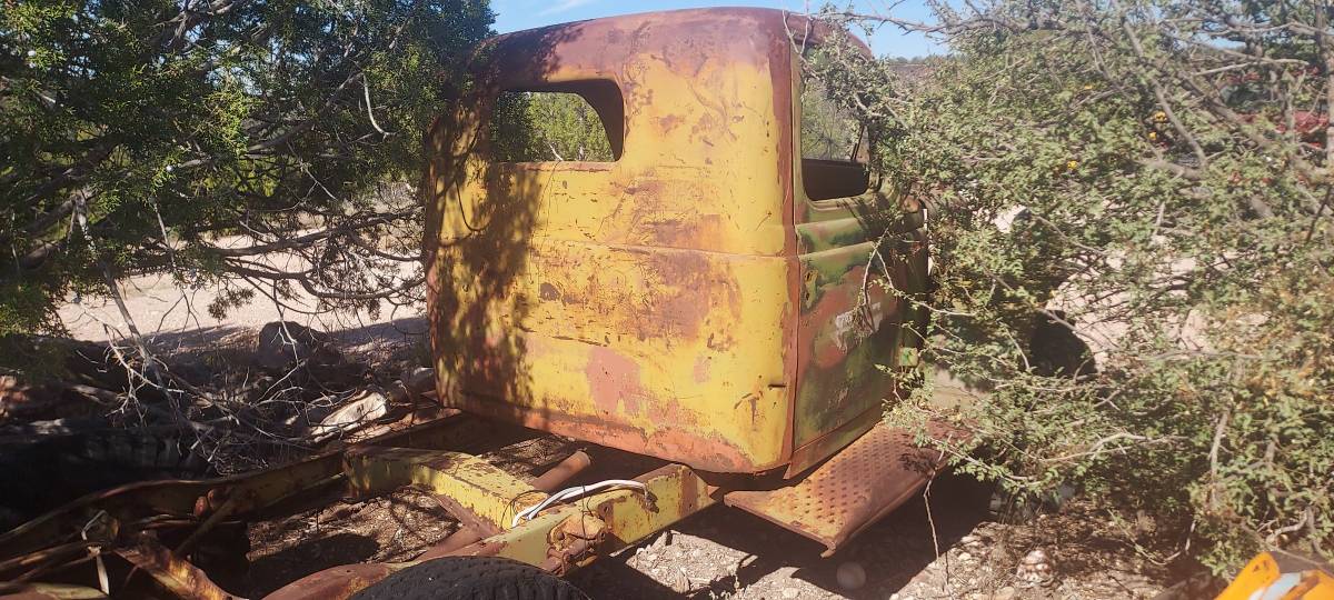 Dodge-power-wagon-1942-green-9