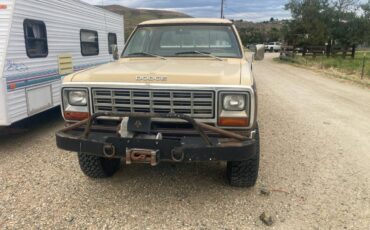 Dodge-ram-1500-1981-2