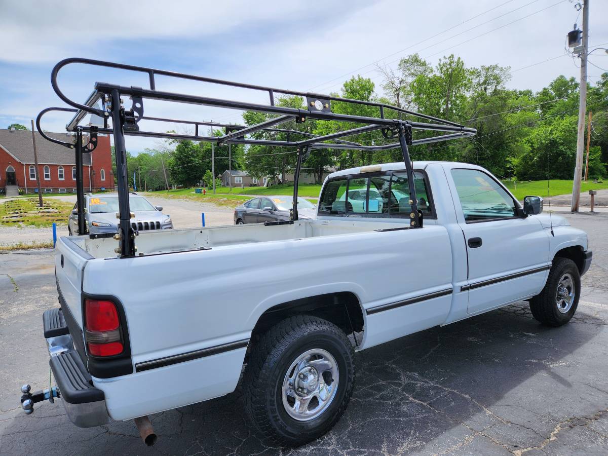 Dodge-ram-1500-slt-1995-white-3