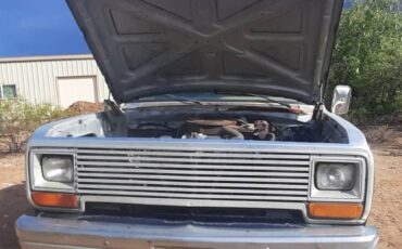 Dodge-ram-1986-blue-7