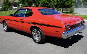 Doge-dart-1974-red-1