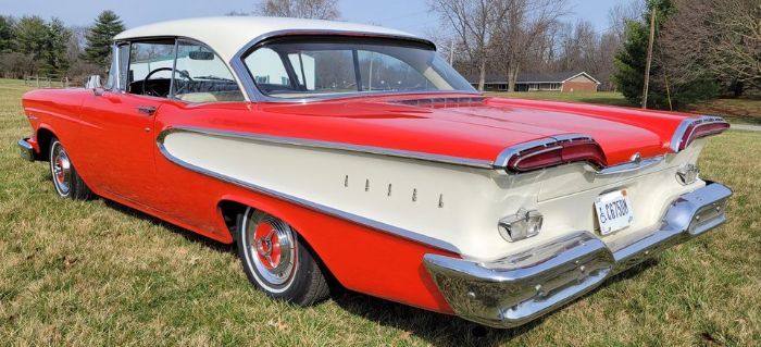Edsel-1958-Ember-Red-Frost-white-1