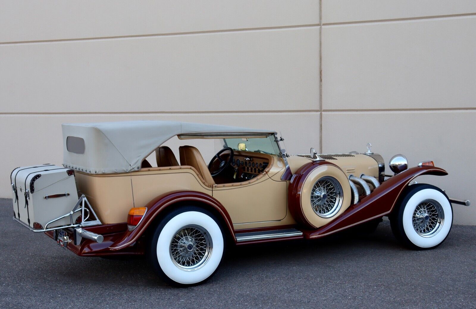 Excalibur-Series-III-Phaeton-SS-1978-Convertible-15