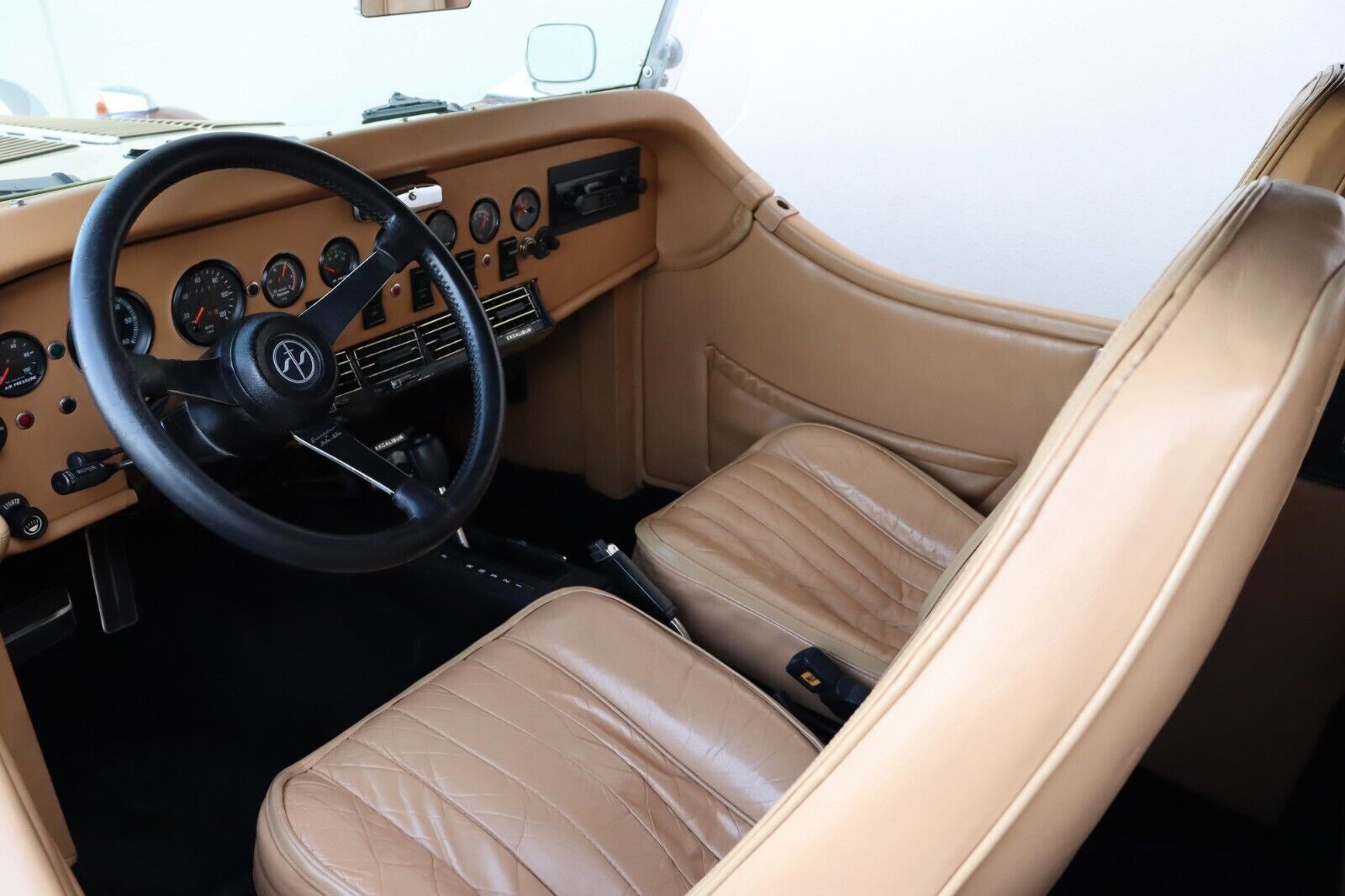 Excalibur-Series-III-Phaeton-SS-1978-Convertible-31