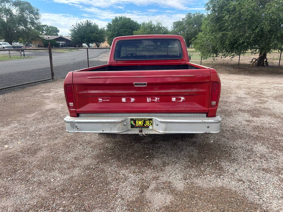 F100-1976-red-2