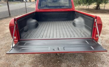 F100-1976-red-3