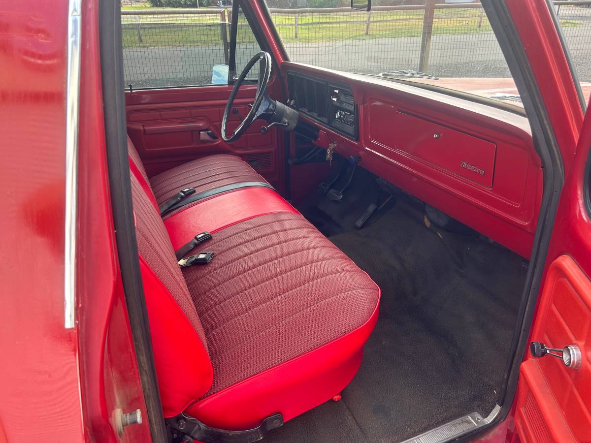 F100-1976-red-4