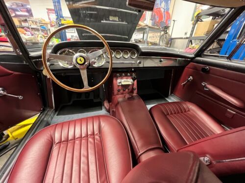 Ferrari-250-1961-Gray-9