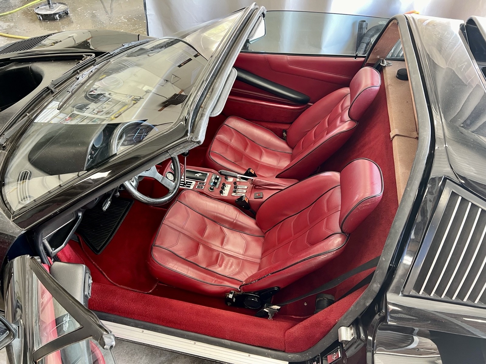 Ferrari-308-1985-7