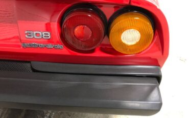 Ferrari-308-gts-1985-Red-Black-Leather-10