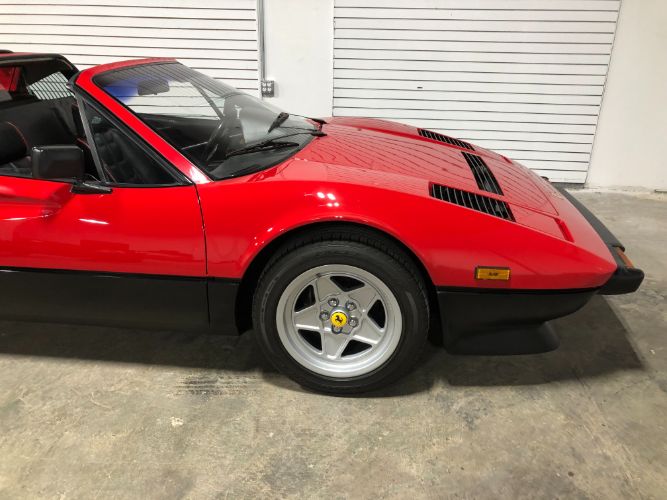 Ferrari-308-gts-1985-Red-Black-Leather-15