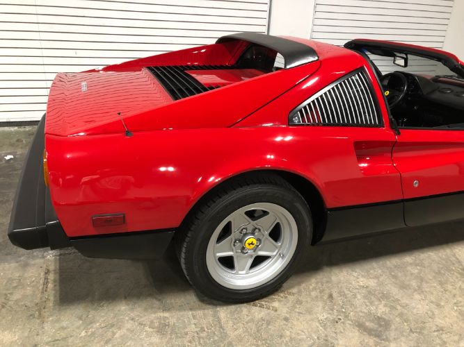 Ferrari-308-gts-1985-Red-Black-Leather-19