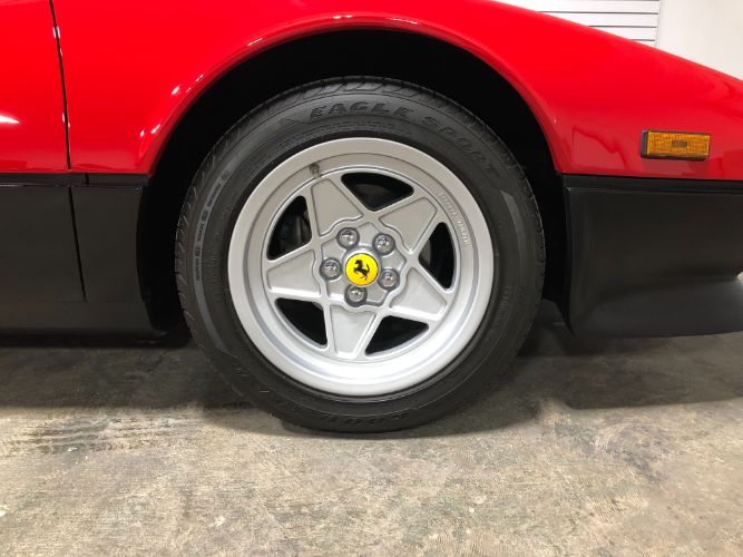 Ferrari-308-gts-1985-Red-Black-Leather-20
