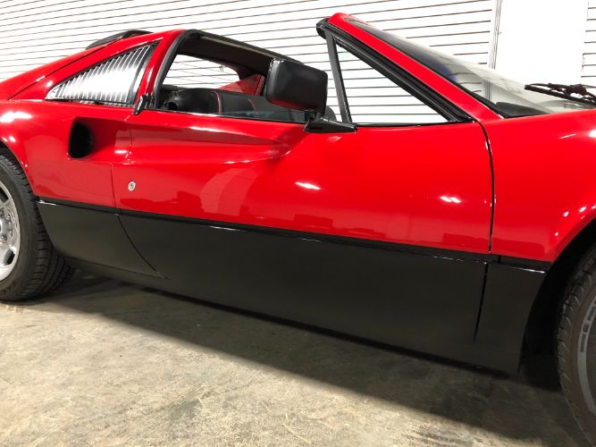 Ferrari-308-gts-1985-Red-Black-Leather-23