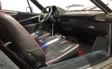 Ferrari-308-gts-1985-Red-Black-Leather-31