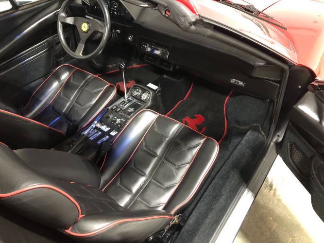 Ferrari-308-gts-1985-Red-Black-Leather-32
