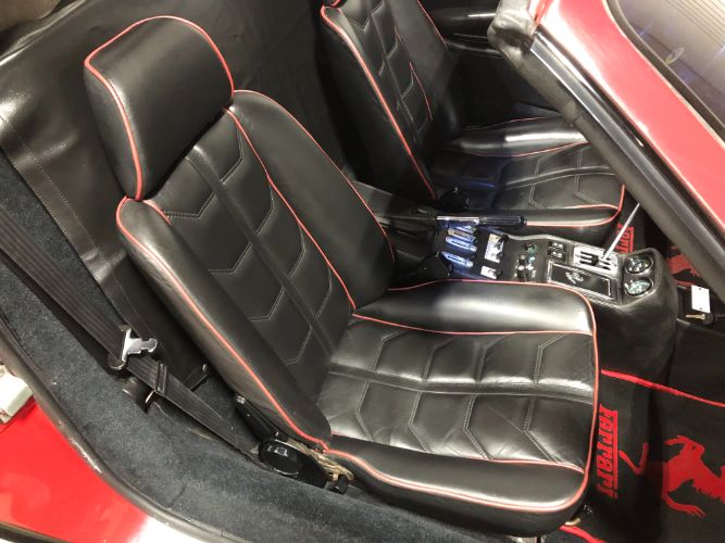 Ferrari-308-gts-1985-Red-Black-Leather-33