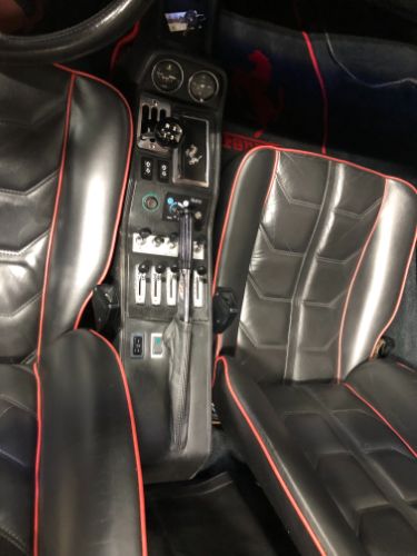 Ferrari-308-gts-1985-Red-Black-Leather-35