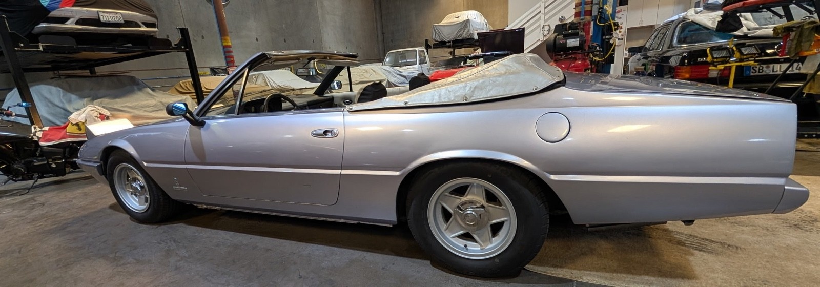 Ferrari-365-GT4-22-1974-Convertible-12