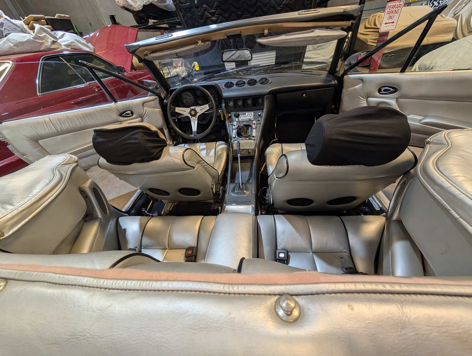 Ferrari-365-GT4-22-1974-Convertible-15