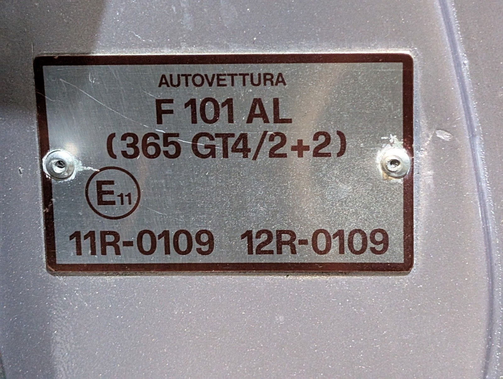 Ferrari-365-GT4-22-1974-Convertible-20
