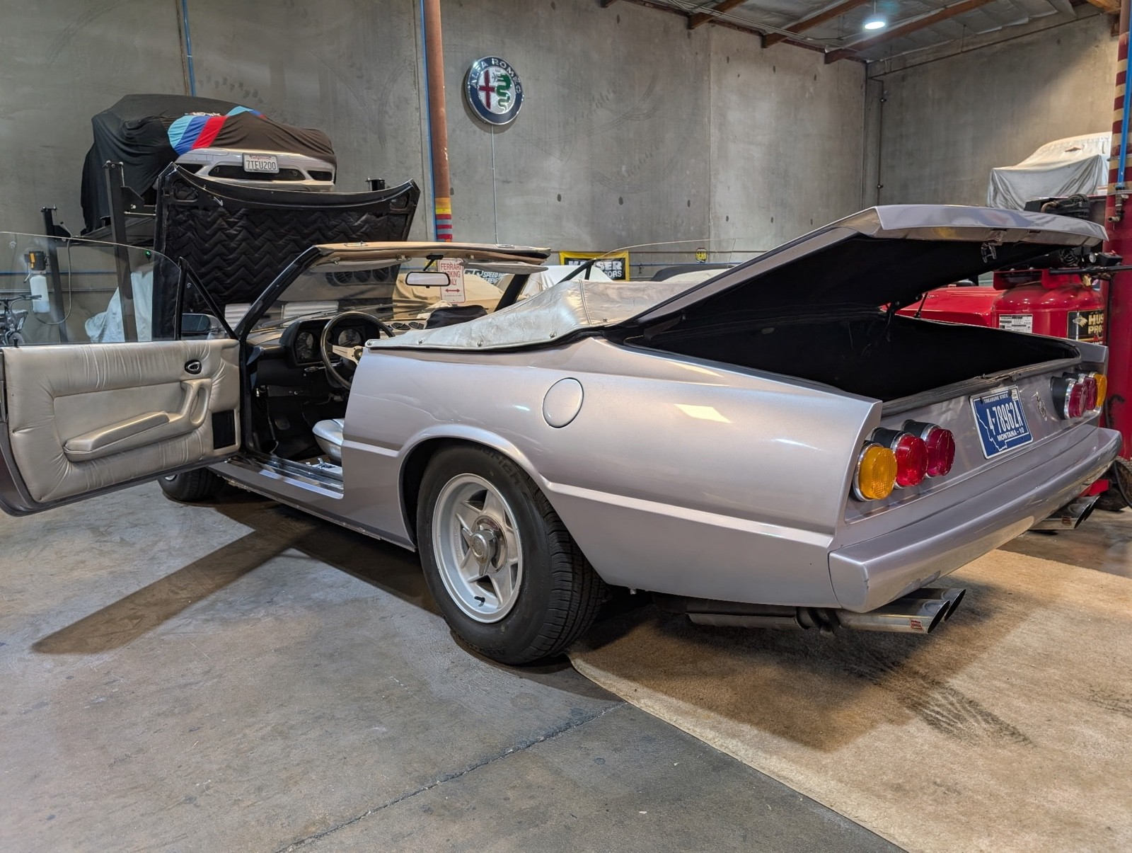 Ferrari-365-GT4-22-1974-Convertible-3