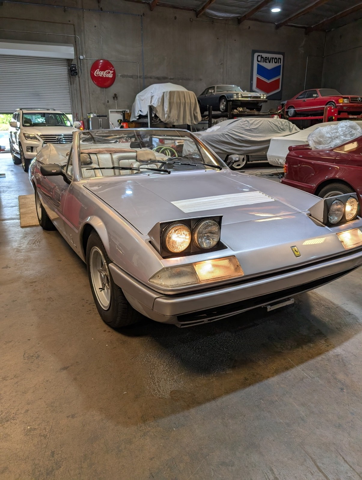 Ferrari-365-GT4-22-1974-Convertible-7