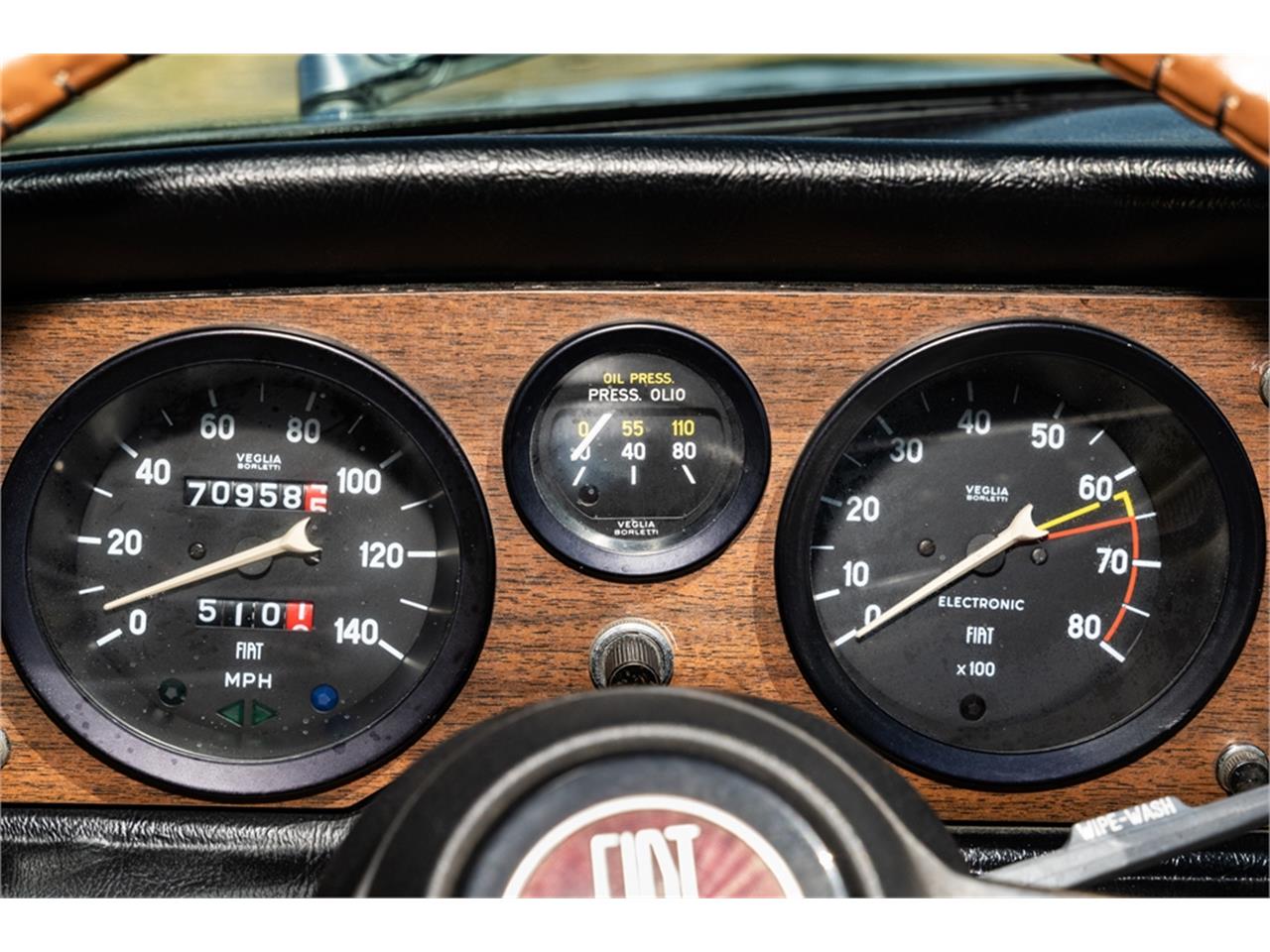 Fiat-124-1977-Green-Brown-23