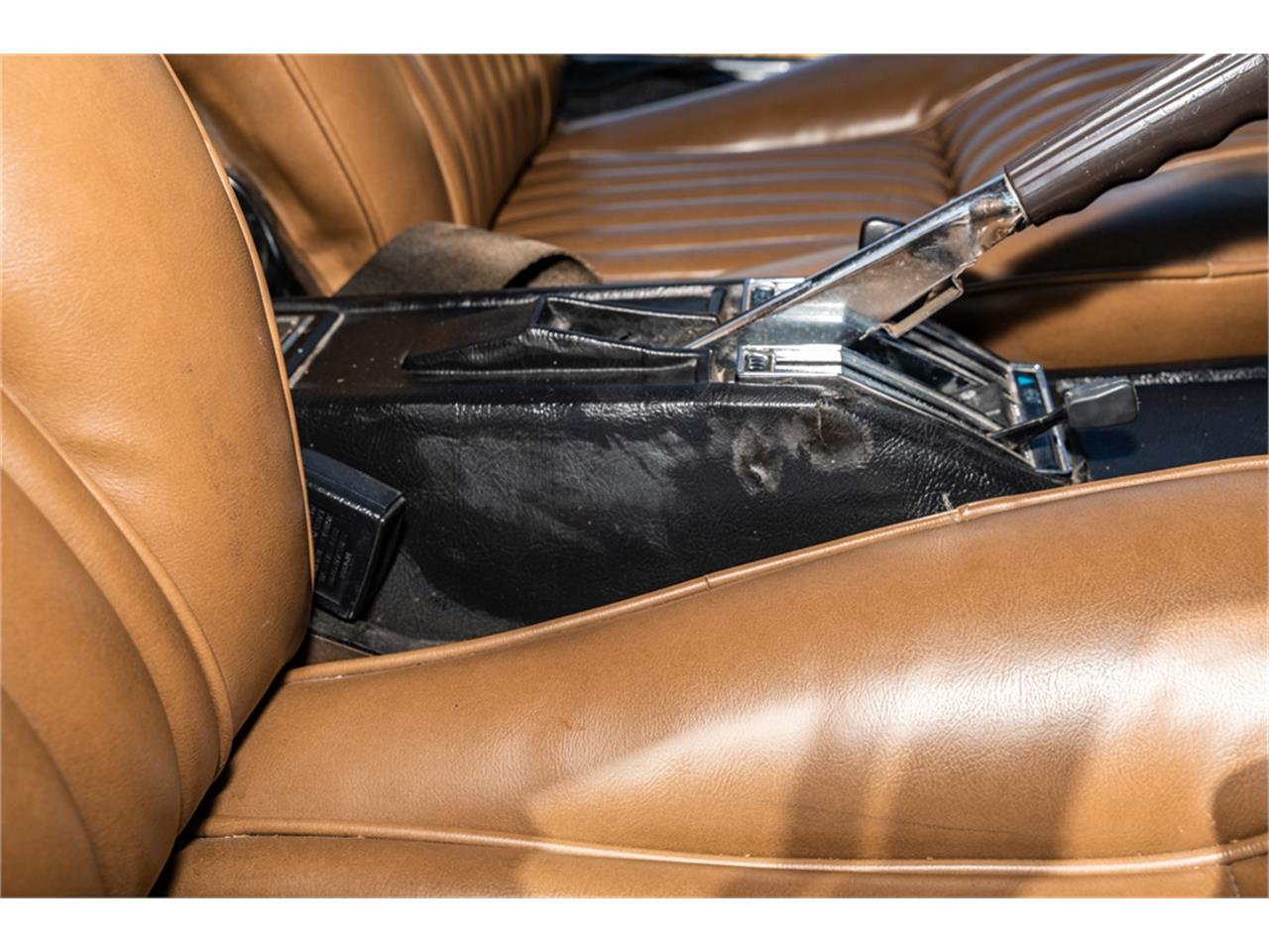 Fiat-124-1977-Green-Brown-26