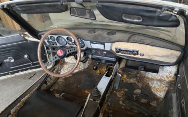 Fiat-124-Spider-1972-Convertible-4