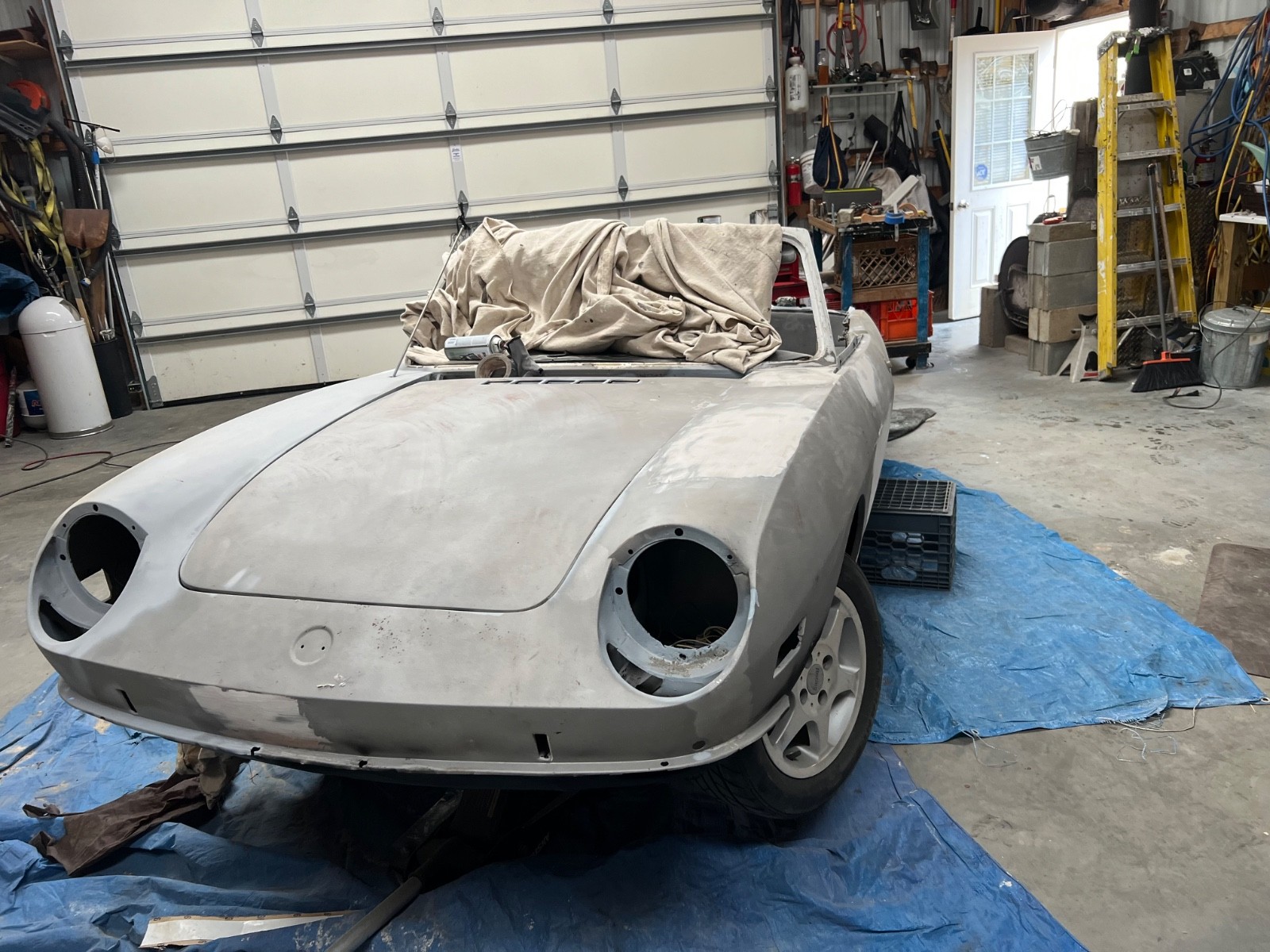 Fiat-124-Spider-1972-Convertible-7