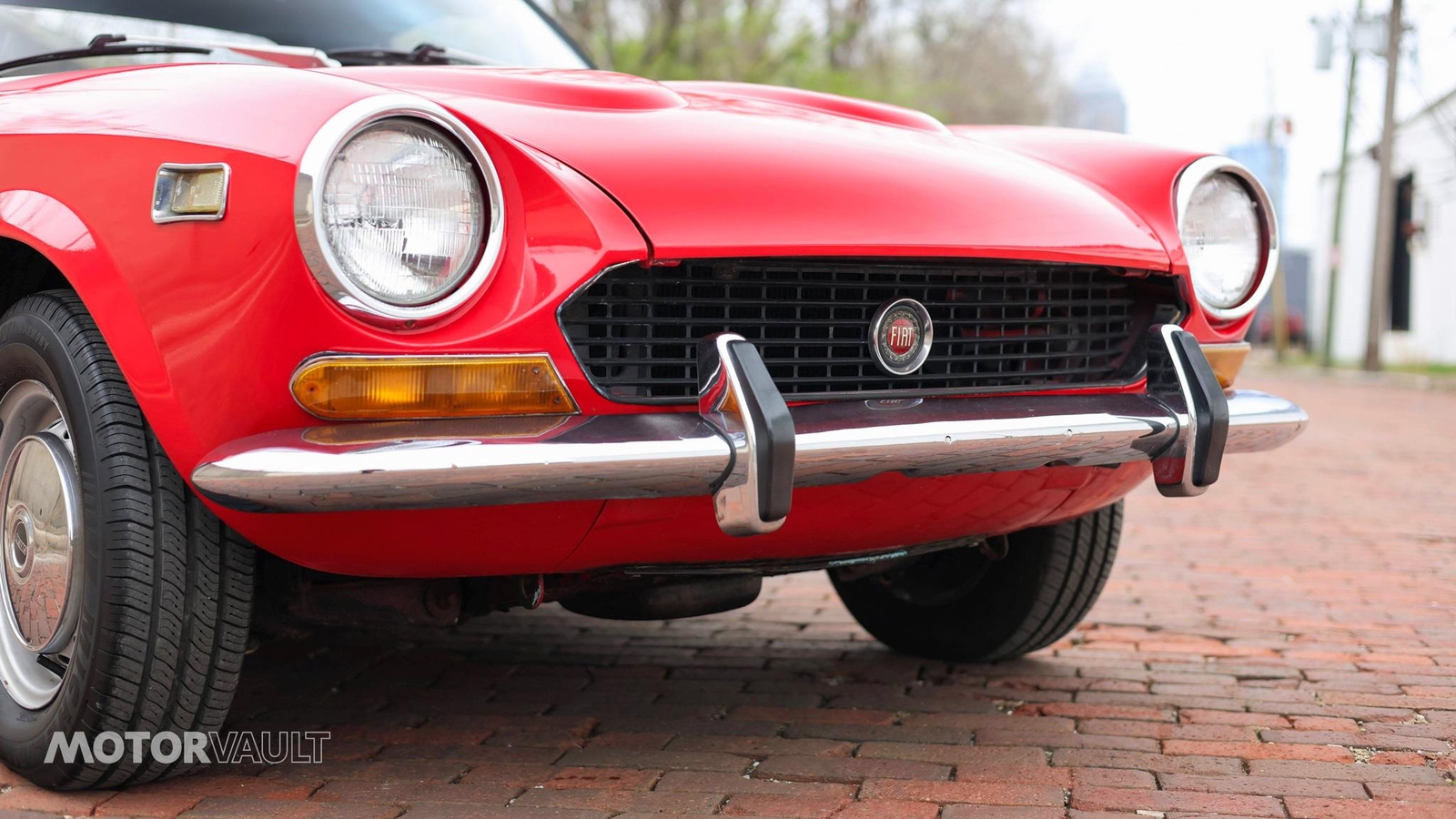 Fiat-124-Spider-1973-18