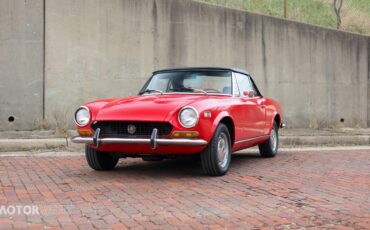 Fiat-124-Spider-1973-4