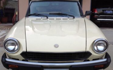 Fiat-124-spider-1979-Beige-Tan
