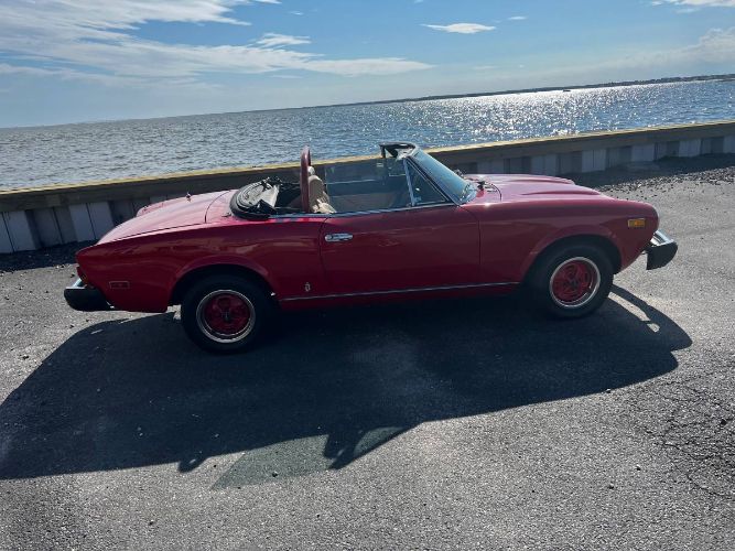 Fiat-124-spider-1979-Red-3
